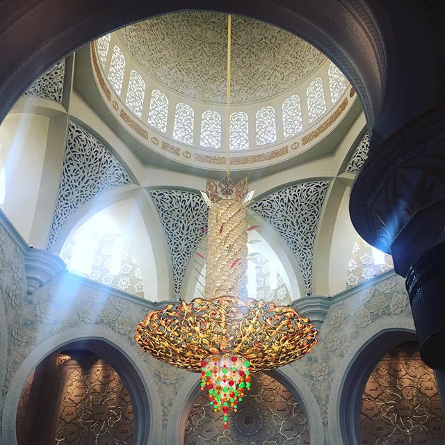 Impressive mosque #abudhabi #mosque